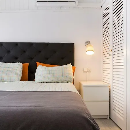 Apartamento Laura Apartment *
